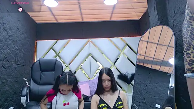 sammanta_boobs live