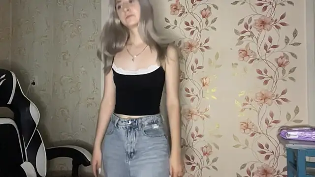 WhitePowerGirl live