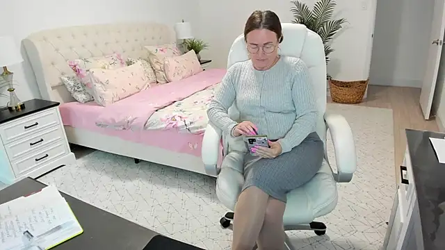 Vika73 live