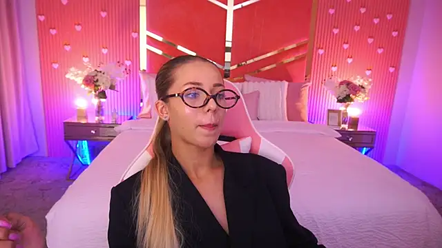 DoveLovee live