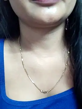 Wild-janvi live