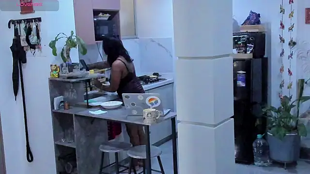 LadyNahir live