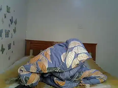 Pretty_tess live
