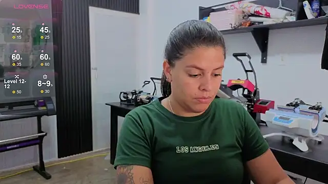 Daniela_mendoza26 live