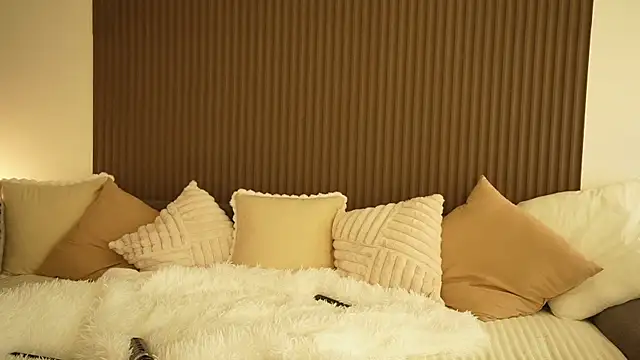 peach_in_stockings live
