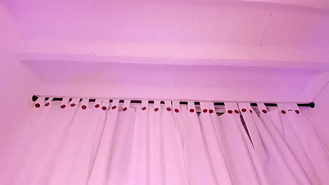 scarlet_boobs01 live