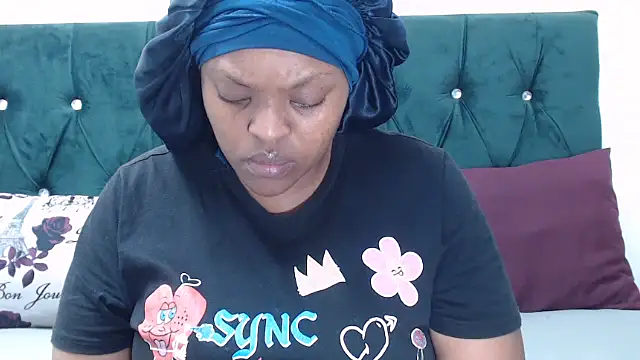 Busty_NickiXXX live