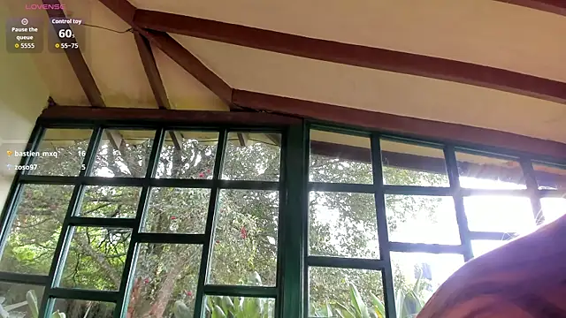 Angiehuston1 live