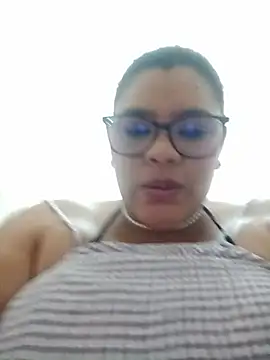 SelennaCooper live