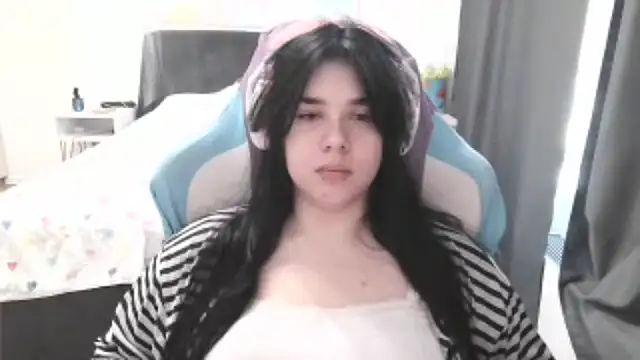 LunarMia live