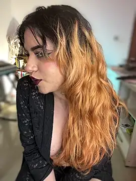 NikkiNix live