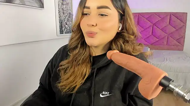 Lucia_star__ live