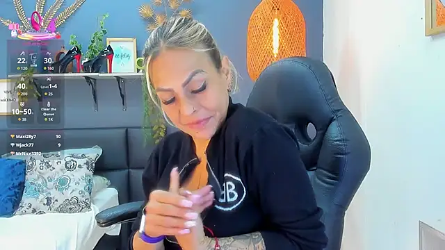 yessila_parker live