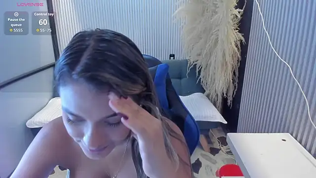 SophieWatson_ live
