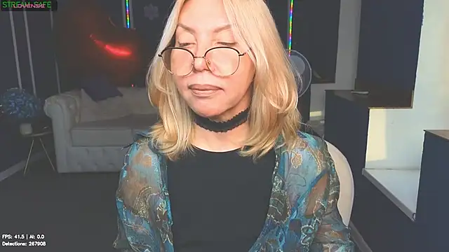 Wendy_Waves live