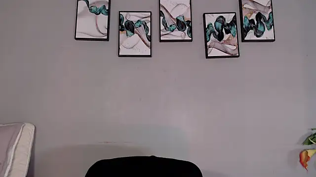 SophieW1 live