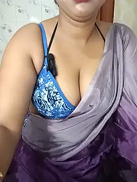 EeshaQueen live