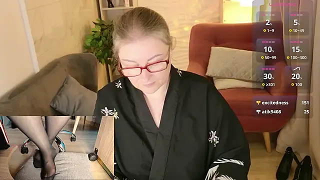 Alexandra_Kind live