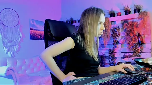 ErinWise live