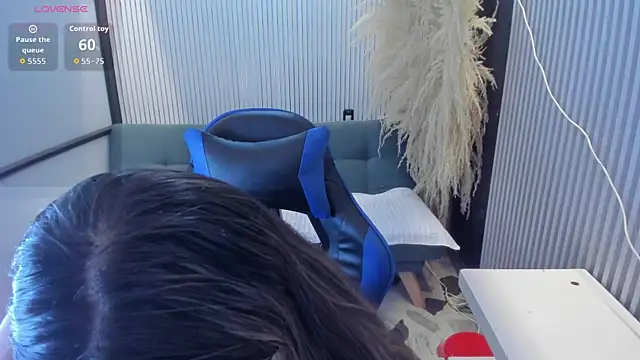SophieWatson_ live