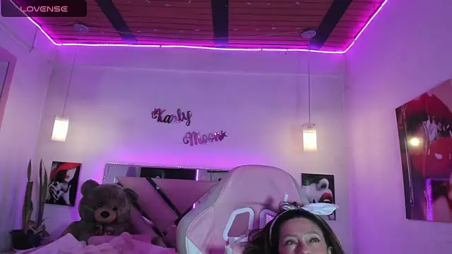 Karly_moon live