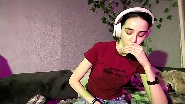 NightFoxxx profile