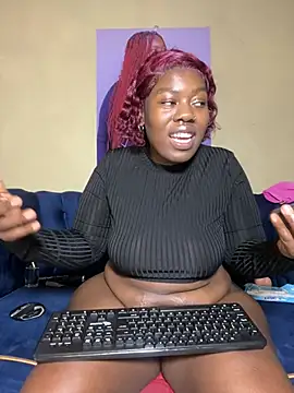 BigBootyBrie01 live