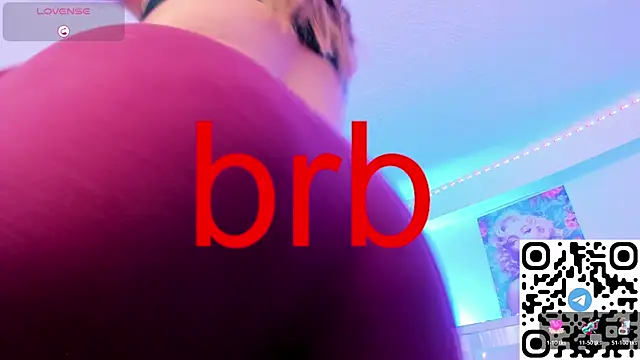 Samantaa_roberts1 live