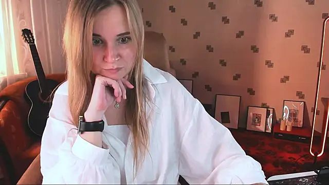 MiaSparkes live