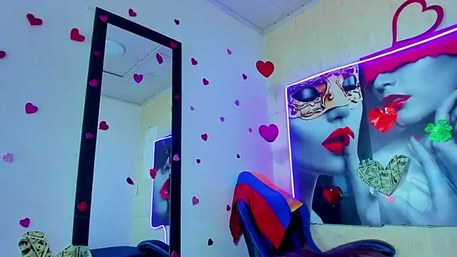 Raven_Rouge_ live