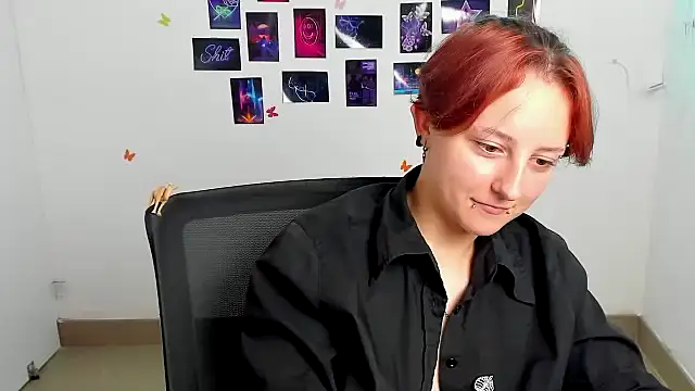 Dilara_Kiss_ live