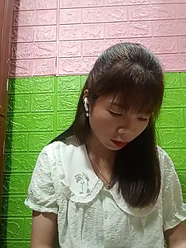 AmyLinee01 live