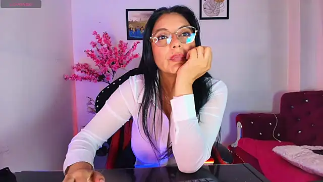 Zuzana21 live