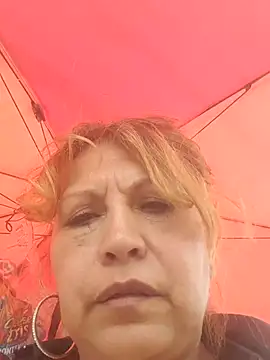 Kazsandraa live