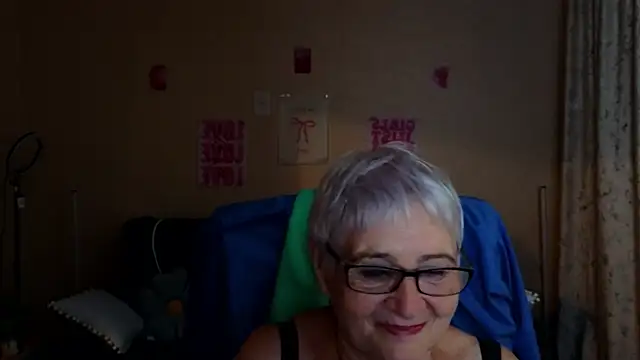 Sandra_Snowflake live