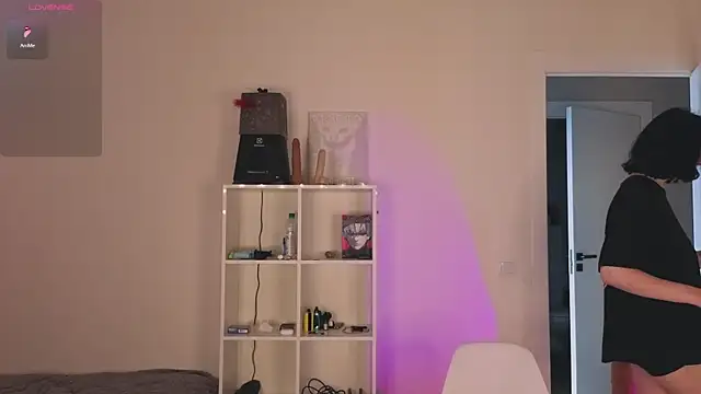 Doll_lira live