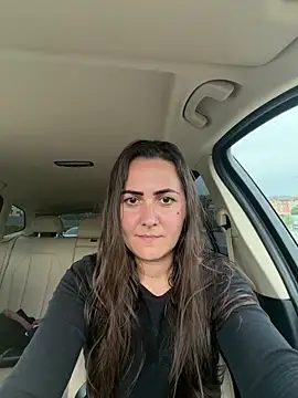 BrunetteNymph live