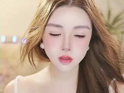 Qiaoqiao__ live