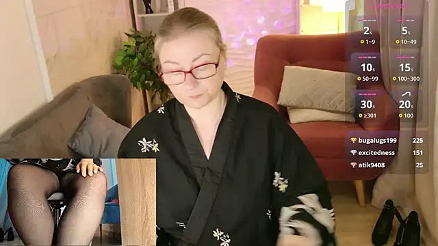 Alexandra_Kind live