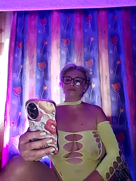 LunaBlaise live