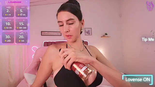 Itzel_Geneva live