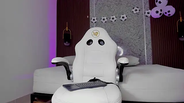 emily_kovac live