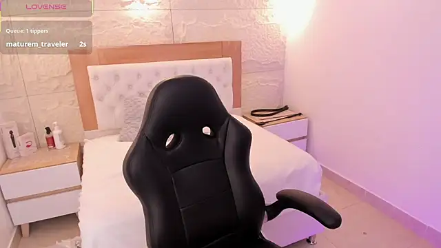 ROXI_MOON1 live