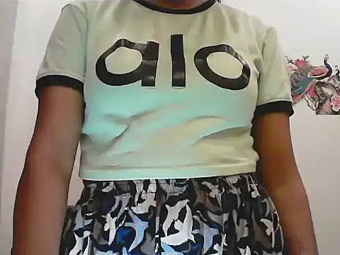 short_girl_ live
