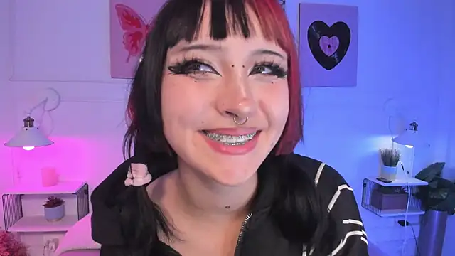 Zoe_Lynch_ live