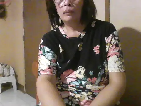 momshe2026 profile