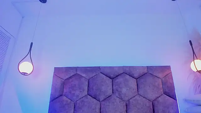 emily_nova_ live