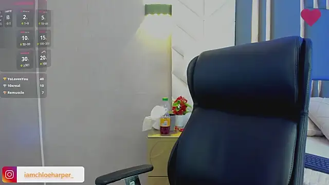 ChloeHarper_ live
