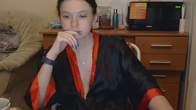 JessicaHolland1 live