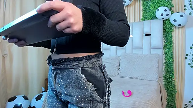 Jade_Nmm live